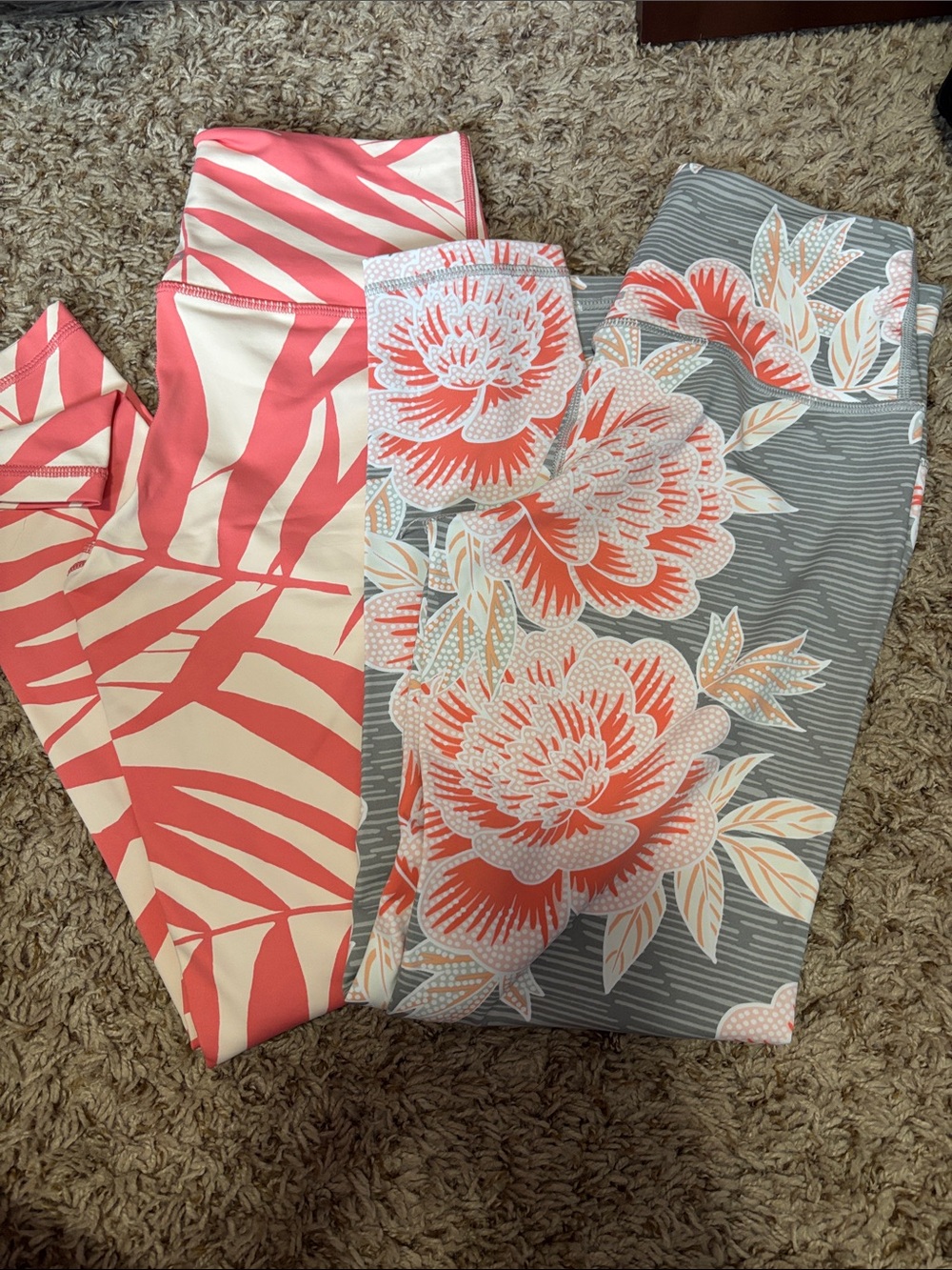 Aerie leggings x 2. Size Medium